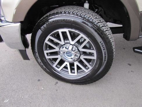 Used 2017 Ford F250 Lariat w/ Lariat Value Package image 39