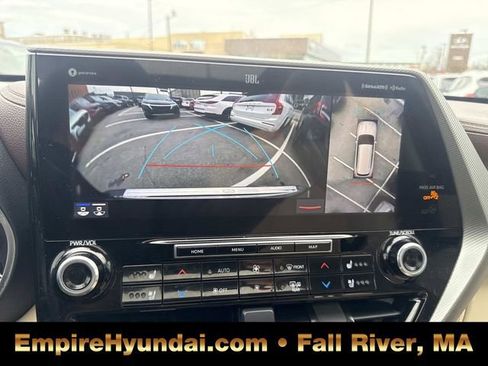 Used 2020 Toyota Highlander Platinum image 27