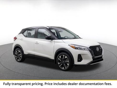 Used 2026 Nissan Kicks SV w/ Cold Weather Package AWD/4WD image 1