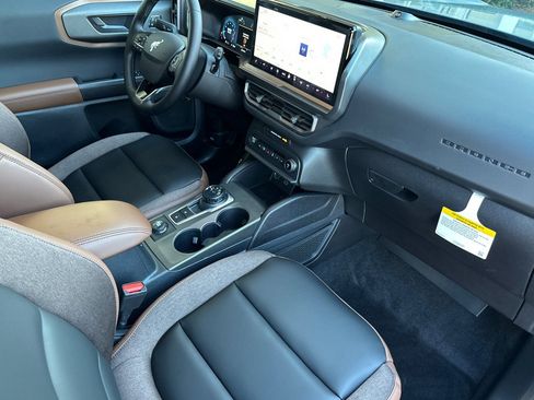 New 2025 Ford Bronco Sport Outer Banks w/ Outer Banks Tech Package+ image 21