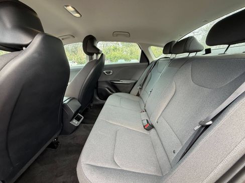 Used 2025 Kia K4 FWD image 23