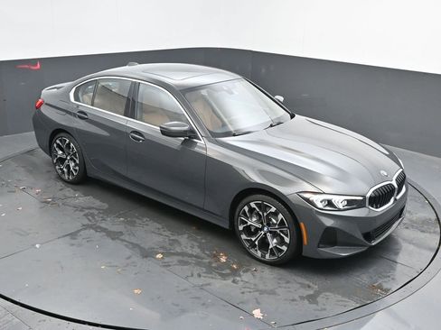 New 2026 BMW 330i Sedan w/ Premium Package RWD image 40