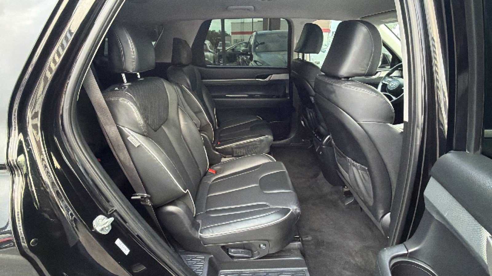 Used 2023 Hyundai Palisade SEL w/ Cargo Package FWD image 28