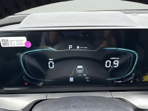 New 2025 Kia Telluride S image 32