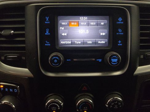 Used 2021 RAM 1500 Classic SLT AWD/4WD image 25