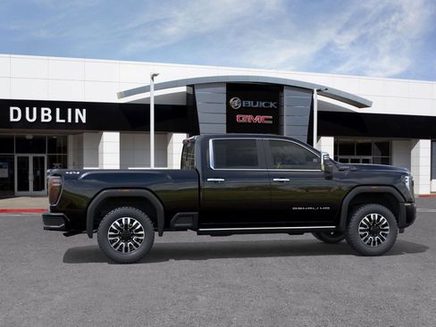 New 2026 GMC Sierra 2500 Denali Ultimate image 3