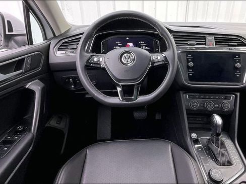 Used 2021 Volkswagen Tiguan SEL w/ 2-Row Tiguan MDO Package AWD/4WD image 5