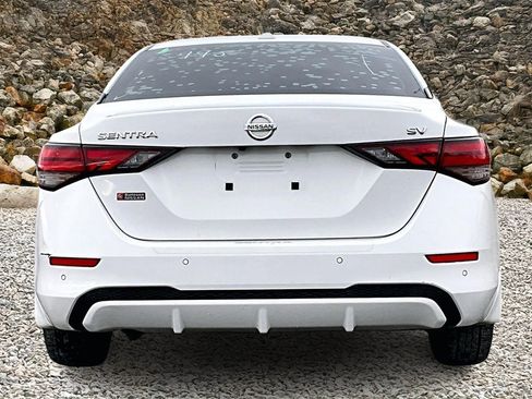 Used 2020 Nissan Sentra SV image 4