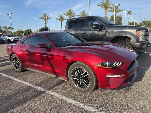 Used 2018 Ford Mustang Premium RWD image 8
