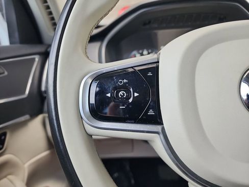 Used 2020 Volvo XC90 T5 Momentum w/ Protection Package Premier FWD image 22
