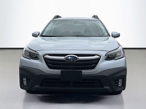 Used 2022 Subaru Outback Premium image 8