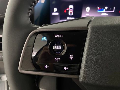 New 2025 Nissan Murano SV w/ Cargo Package AWD/4WD image 32