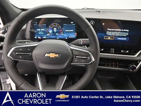 New 2026 Chevrolet Equinox LT AWD/4WD image 8