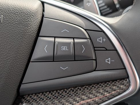Used 2026 Cadillac XT5 Sportv w/ LPO, Onyx Lite Package AWD/4WD image 23