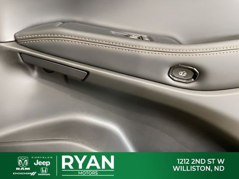 New 2026 Jeep Cherokee Overland w/ Advanced Pro Tech Group image 46