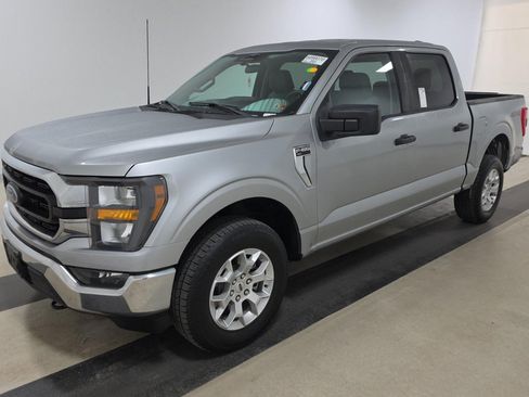 Used 2023 Ford F150 XLT AWD/4WD image 2