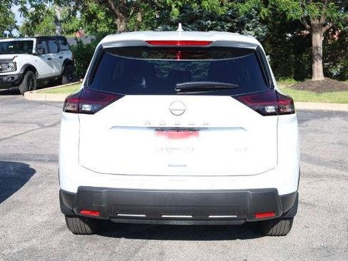 Certified 2026 Nissan Rogue SV w/ Cold Weather Package AWD/4WD image 6