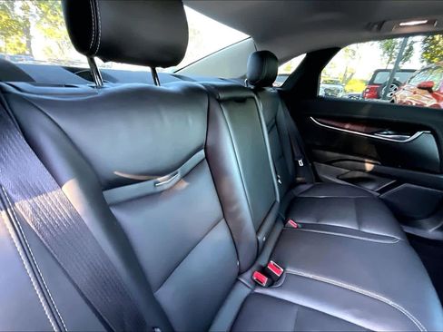 Used 2019 Cadillac XTS Luxury image 26
