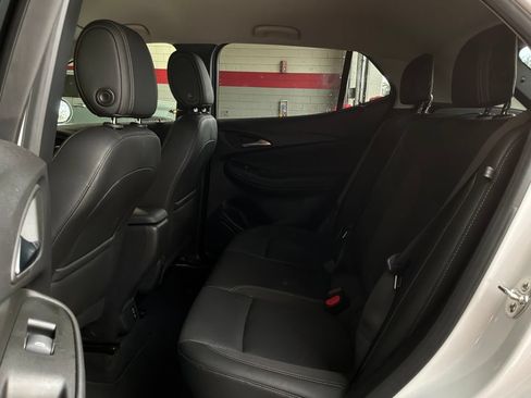 Used 2025 Buick Encore GX Preferred FWD image 11