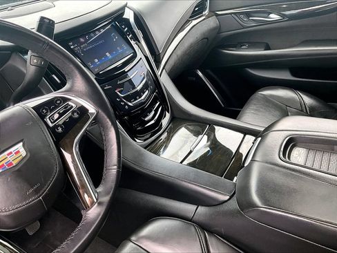 Used 2019 Cadillac Escalade Platinum AWD/4WD image 22