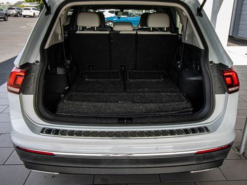 Used 2018 Volkswagen Tiguan S AWD/4WD image 16