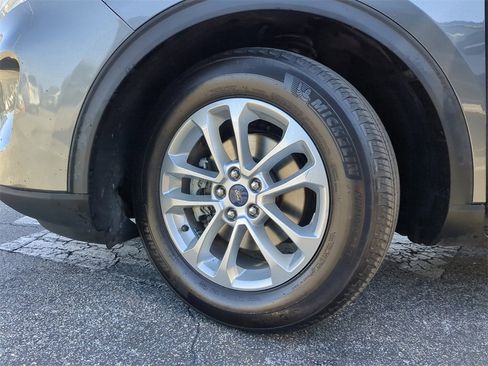 Used 2022 Ford Escape SE image 31