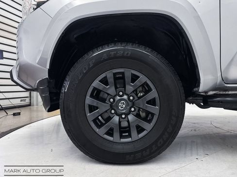 Used 2021 Toyota Tacoma SR5 RWD image 13