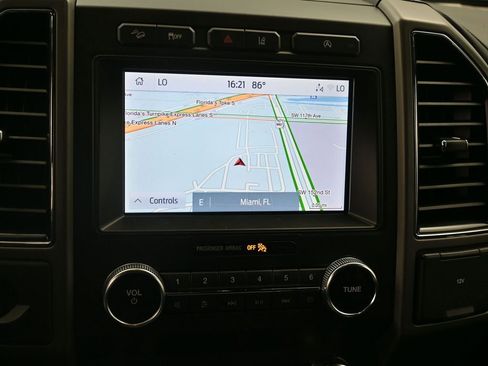 Used 2020 Ford Expedition XLT w/ Equipment Group 202A image 13