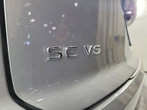 Used 2022 Volkswagen Atlas Cross Sport SE FWD image 5