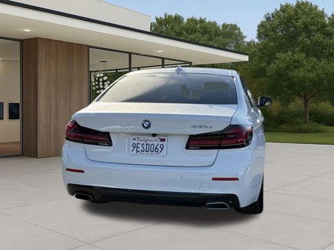 Certified 2023 BMW 530e w/ Convenience Package image 8