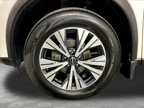 Certified 2023 Nissan Rogue SV AWD/4WD image 33