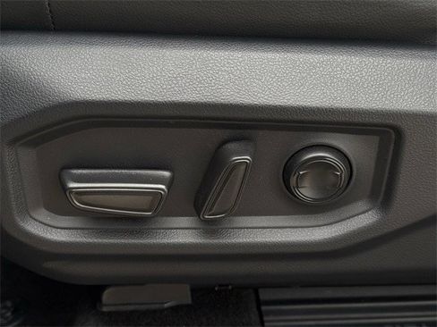 Used 2024 Toyota Tundra Limited image 29