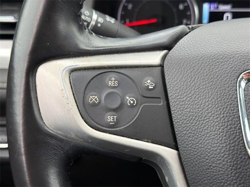 Used 2017 GMC Acadia SLT image 25