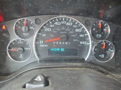 Used 2020 Chevrolet Express 4500 w/ Power Convenience Package image 10