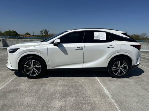 Used 2024 Lexus RX 350 Premium w/ Accessory Package (Z1) image 31