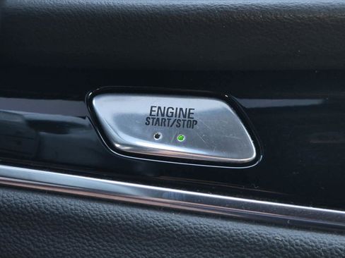 Used 2023 Buick Enclave Avenir w/ Avenir Technology Package image 28