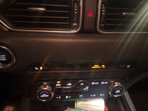 Used 2018 MAZDA CX-5 Touring image 16