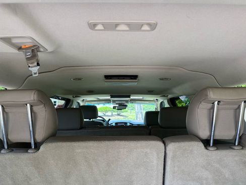 Used 2016 Chevrolet Suburban LT AWD/4WD image 32