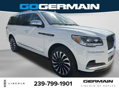 Used 2023 Lincoln Navigator Black Label AWD/4WD image 9
