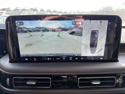 Used 2025 Lincoln Aviator Reserve w/ Equipment Group 201A image 32