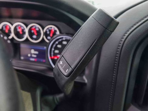 Used 2021 Chevrolet Silverado 1500 LT image 18