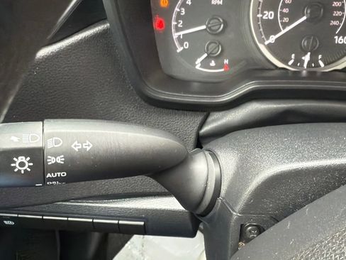 Used 2021 Toyota Corolla LE image 14