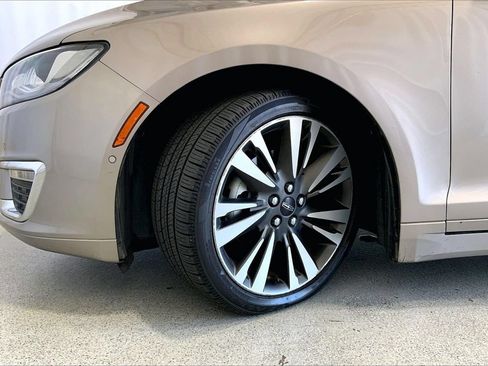 Used 2018 Lincoln MKZ Reserve w/ Technology Package FWD image 20