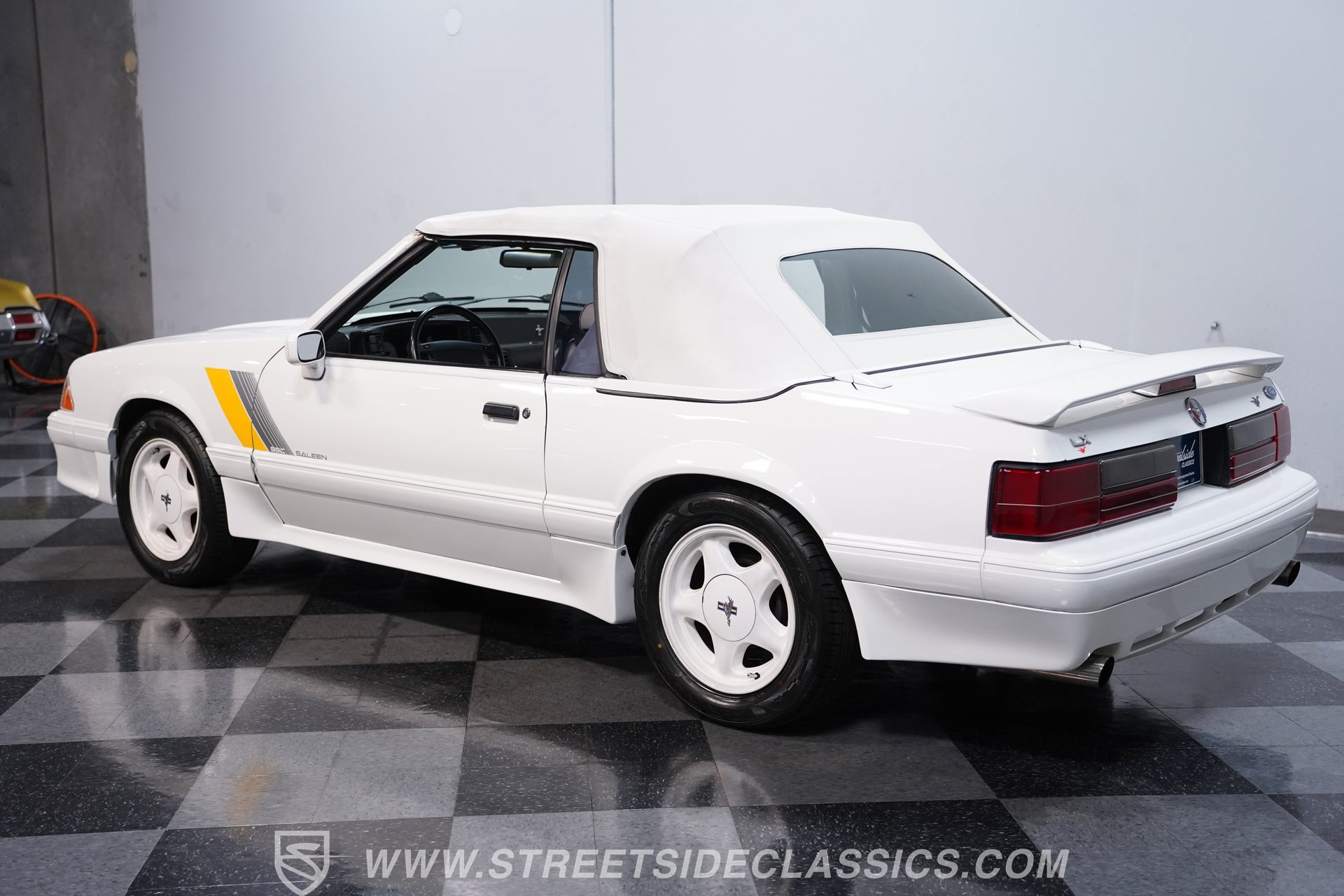 Used 1993 Ford Mustang LX RWD image 7