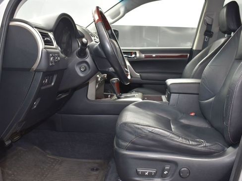 Used 2015 Lexus GX 460 image 12