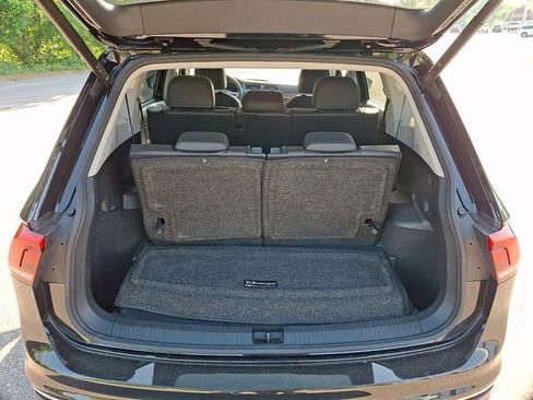 Used 2022 Volkswagen Tiguan SE FWD image 31