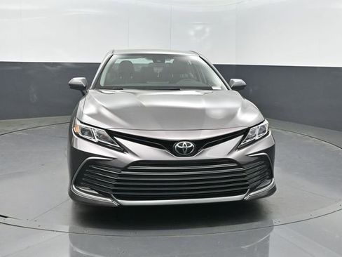Used 2024 Toyota Camry LE FWD image 32