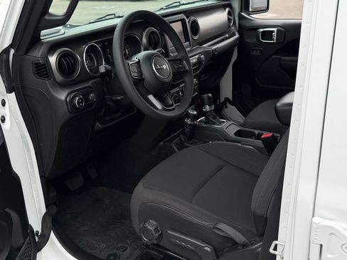 Used 2023 Jeep Gladiator Sport AWD/4WD image 10