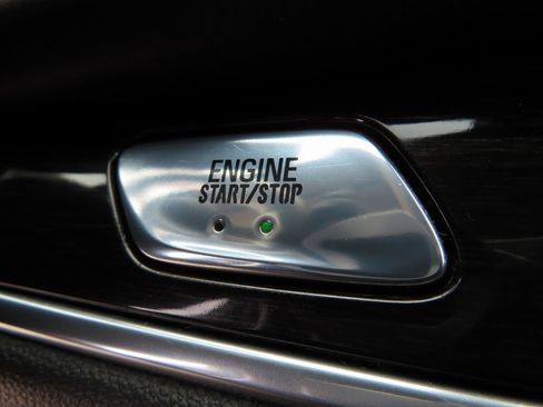 Certified 2019 Buick Enclave Avenir w/ Avenir Technology Package image 10