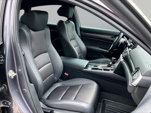 Used 2020 Honda Accord Sport image 9